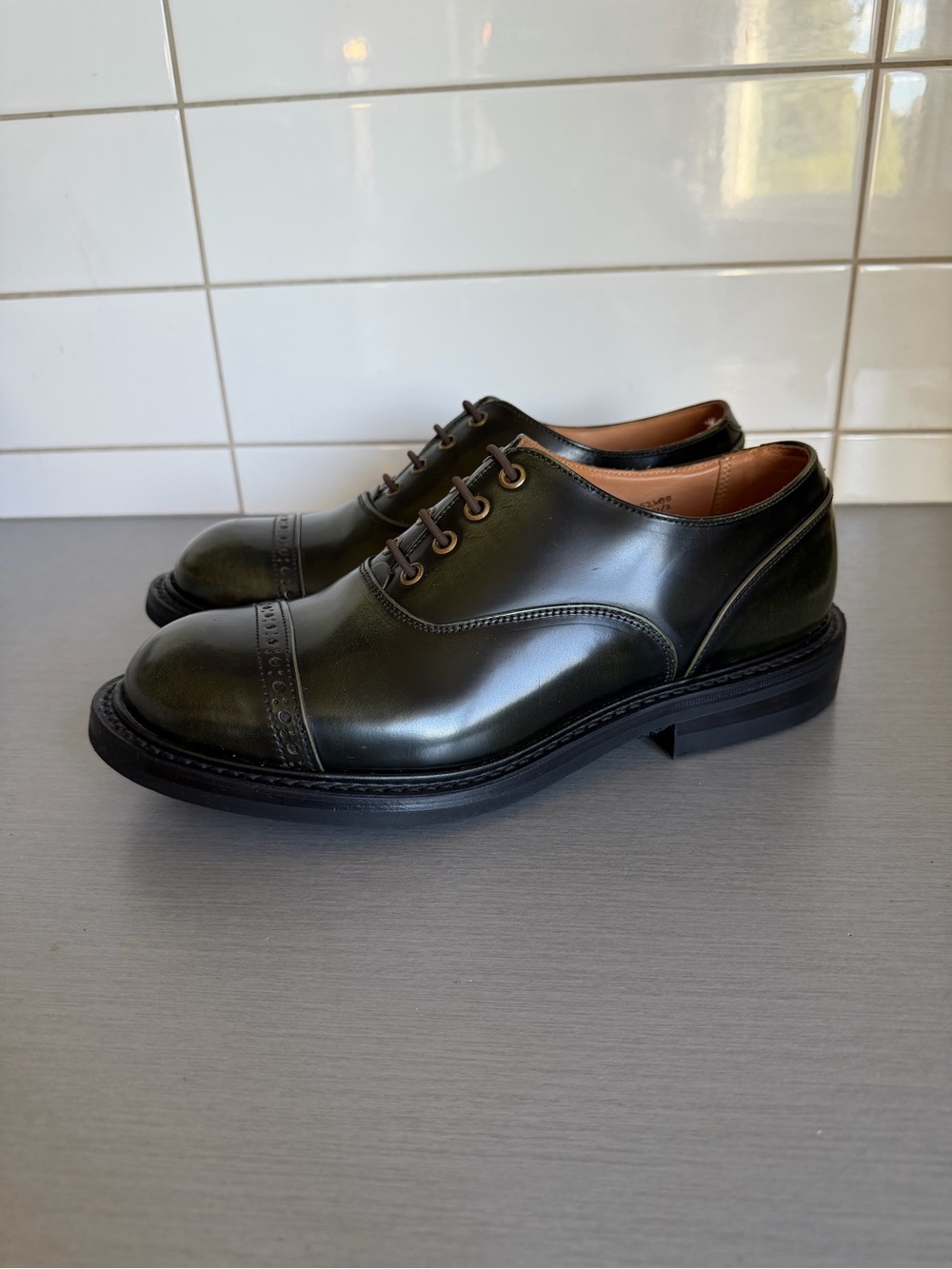 Trickers Men's Dark Green Leather Cap-Toe Oxfords